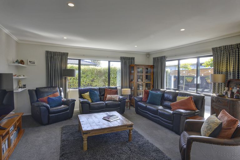 Photo of property in 5 Madison Street, Carterton, 5713