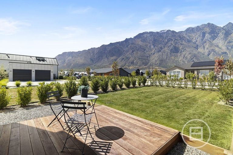 Photo of property in 22 Woolshed Road, Jacks Point, Queenstown, 9371