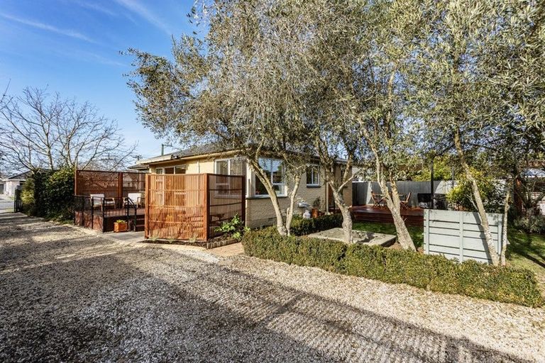 Photo of property in 4 Trafford Street, Harewood, Christchurch, 8051