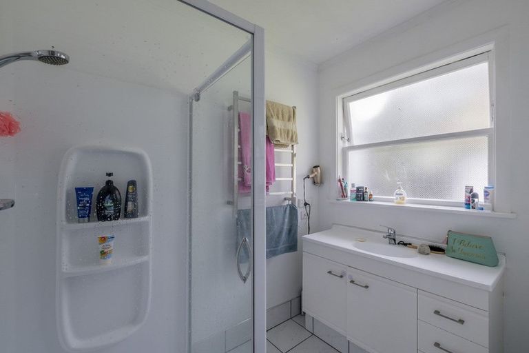 Photo of property in 148 Arawhata Road, Paraparaumu, 5032