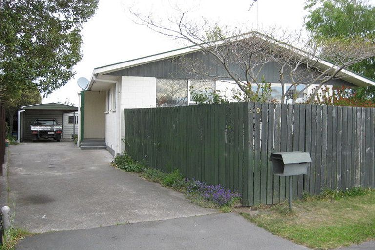 Photo of property in 20 Amberley Beach Road, Amberley, 7410