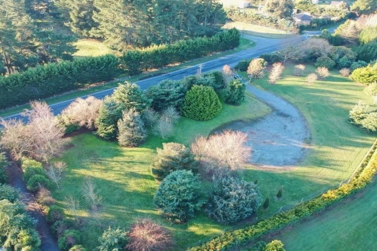 Photo of property in 1569 West Coast Road, West Melton, 7675