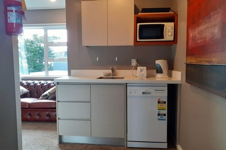 Photo of property in 176c Fitzherbert Avenue, West End, Palmerston North, 4410