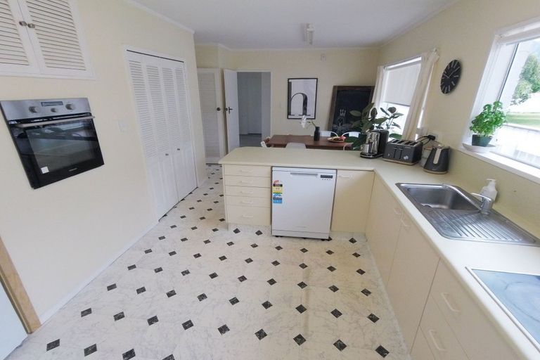 Photo of property in 20a Oriwa Street, Waikanae, 5036