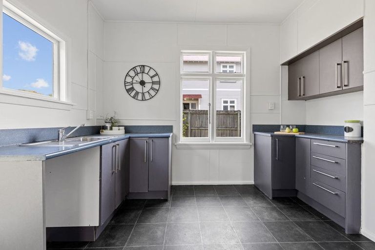 Photo of property in 51 Shackleton Street, New Brighton, Christchurch, 8061