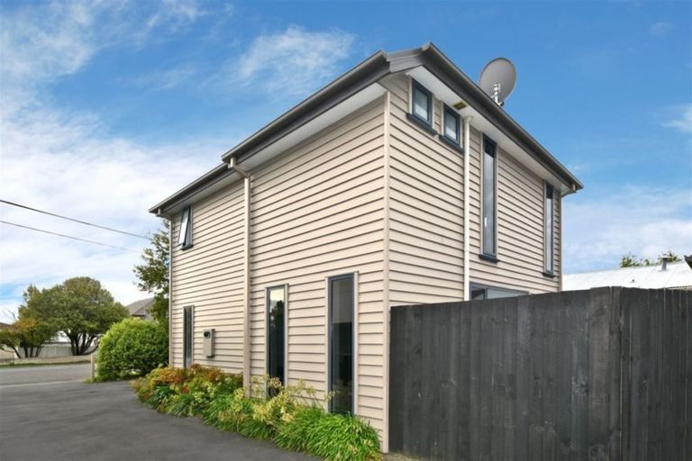 Photo of property in 500a Barbadoes Street, Edgeware, Christchurch, 8013