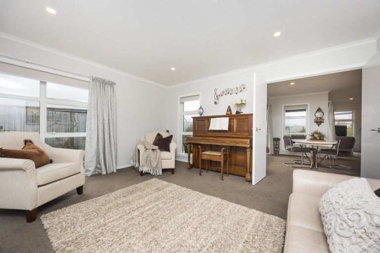Photo of property in 18 Accolade Street, Maewa, Feilding, 4702