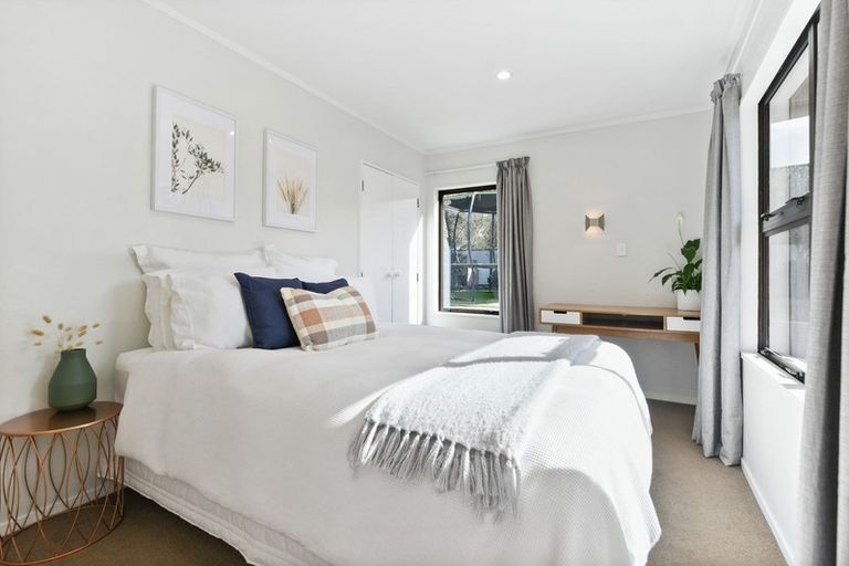 Photo of property in 17 Salmond Place, Dinsdale, Hamilton, 3204