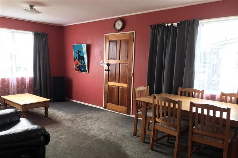 Photo of property in 2/6 Cockburn Street, Kilbirnie, Wellington, 6022