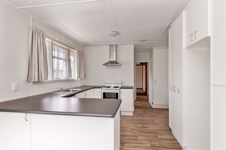 Photo of property in 11 Barclay Place, Burwood, Christchurch, 8061