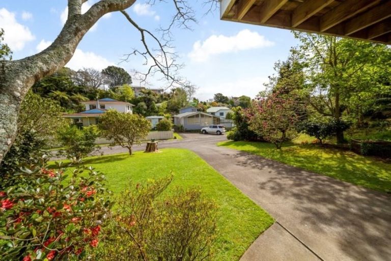 Photo of property in 16 Nevada Drive, Merrilands, New Plymouth, 4312