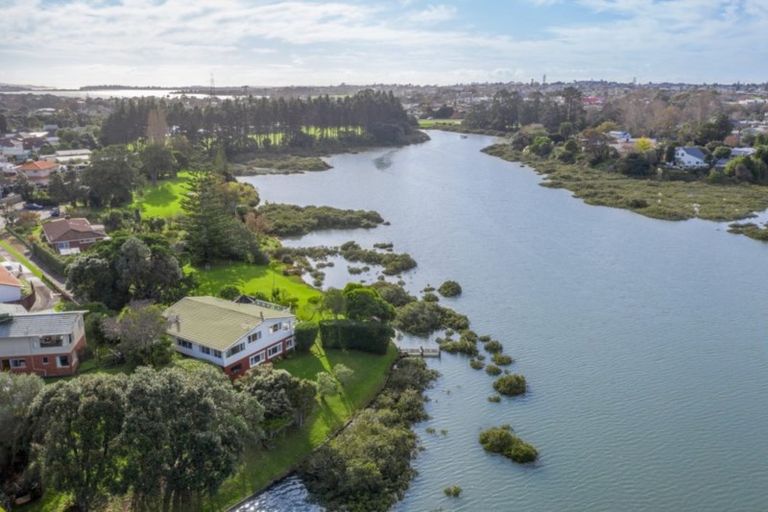 Photo of property in 75 Millen Avenue, Pakuranga, Auckland, 2010