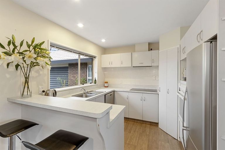 Photo of property in 33 Kedleston Drive, Avonhead, Christchurch, 8042