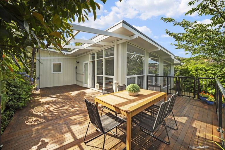 Photo of property in 9 Silverbirch Grove, Churton Park, Wellington, 6037