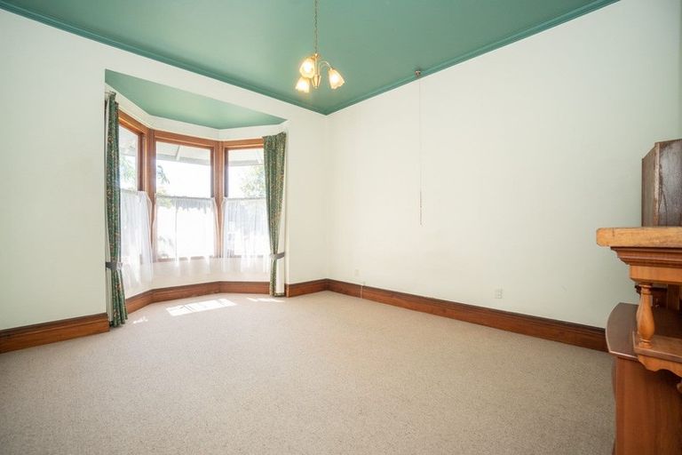 Photo of property in 16 Lombard Street, Palmerston North, 4410