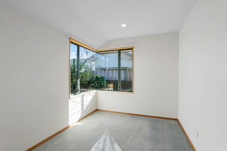Photo of property in 27 Ballarat Road, Rangiora, 7400