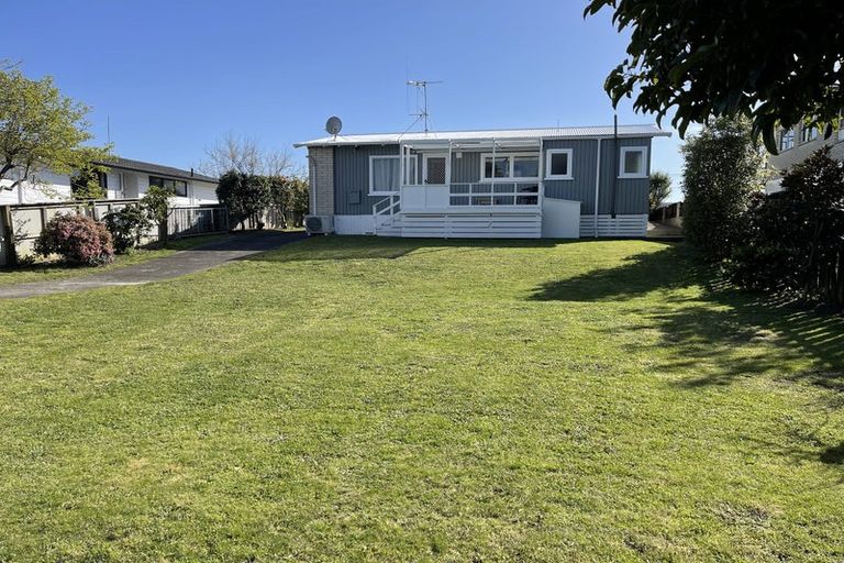 Photo of property in 27 Percy Road, Papamoa Beach, Papamoa, 3118