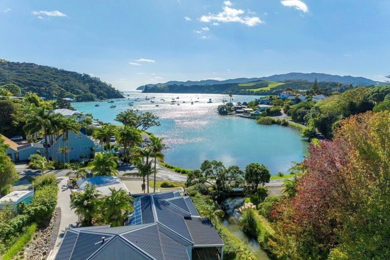Photo of property in 1 Richmond Road, Mangonui, 0420