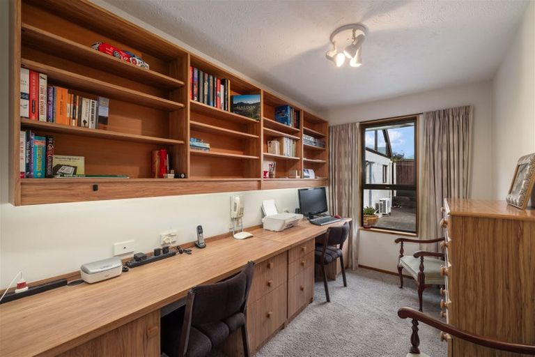 Photo of property in 17 Nepal Place, Burnside, Christchurch, 8053