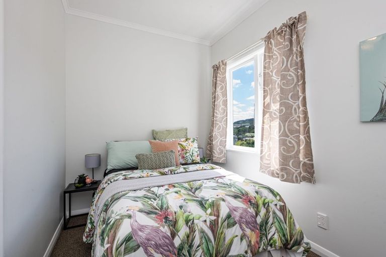 Photo of property in 349 Main Road, Tawa, Wellington, 5028