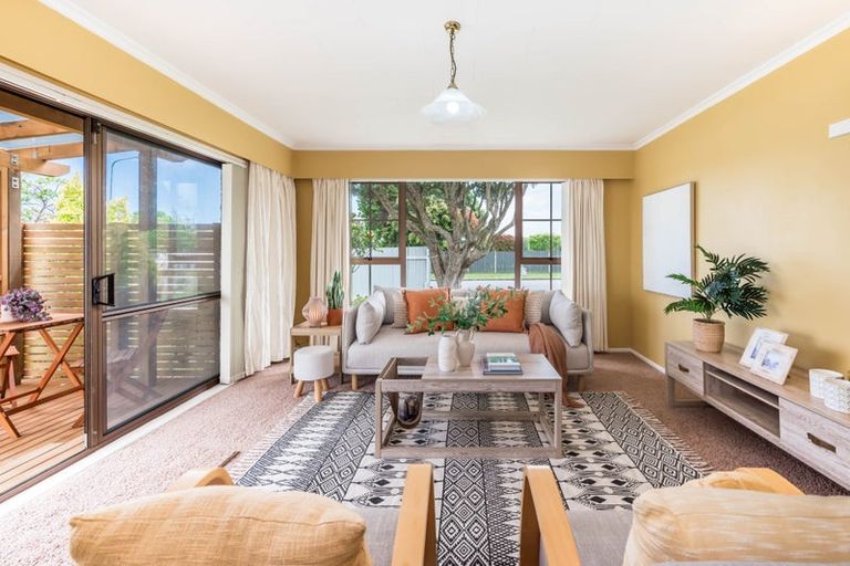 Photo of property in 2b Tawa Street, Waikanae, 5036