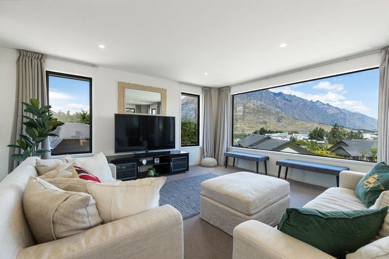 Photo of property in 5 Batsford Lane, Lower Shotover, Queenstown, 9371