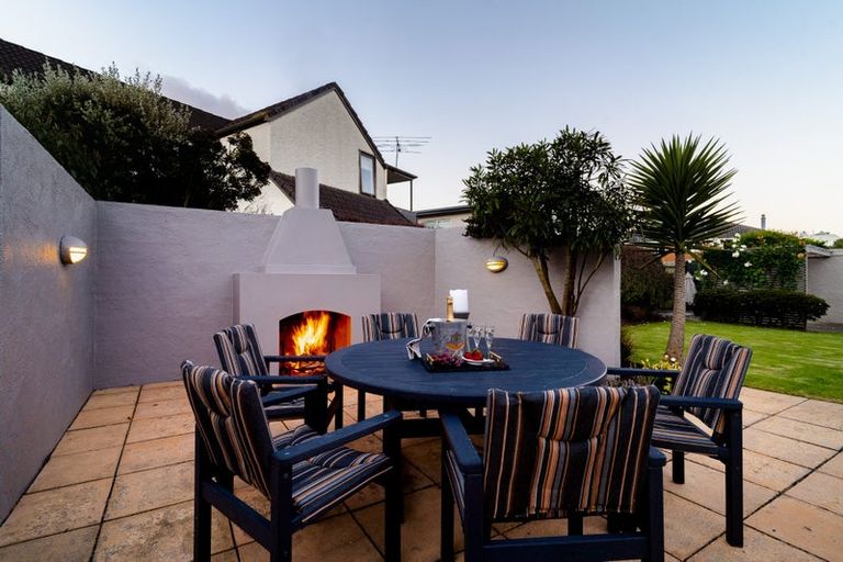 Photo of property in 10 Cliffs Road, Saint Clair, Dunedin, 9012