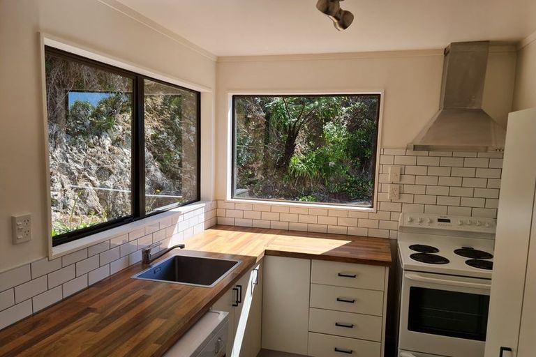 Photo of property in 42a Truscott Avenue, Johnsonville, Wellington, 6037