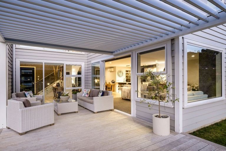 Photo of property in 187 Navigation Drive, Whitby, Porirua, 5024