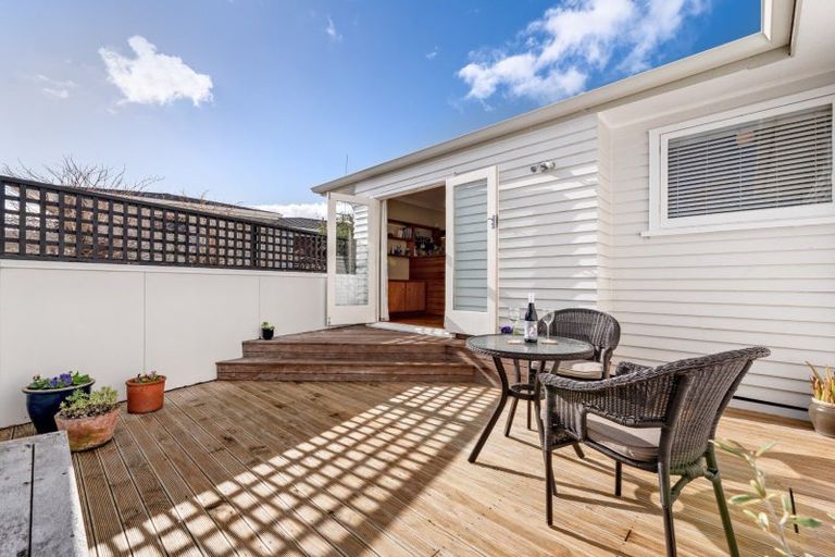 Photo of property in 7a Goods Road, Otumoetai, Tauranga, 3110