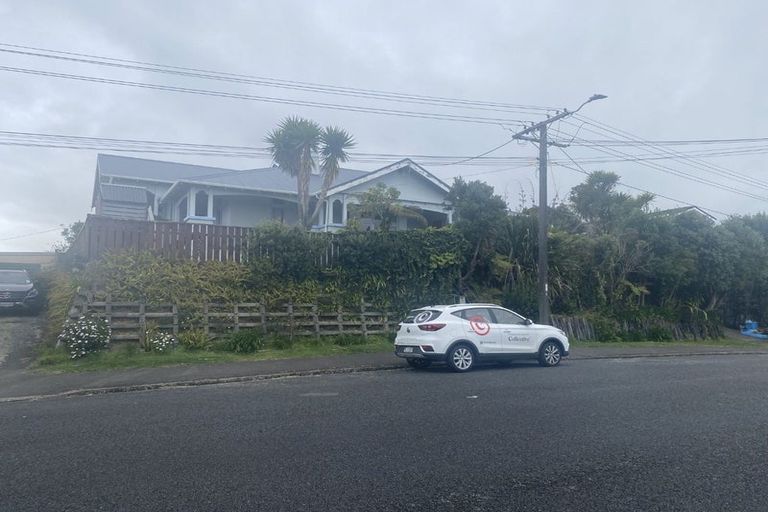 Photo of property in 17 Birdwood Avenue, Moturoa, New Plymouth, 4310