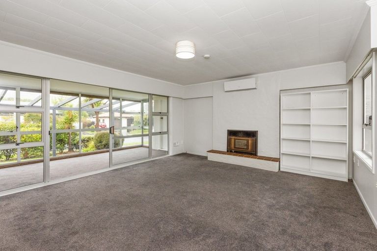 Photo of property in 11 Trigg Crescent, Taradale, Napier, 4112