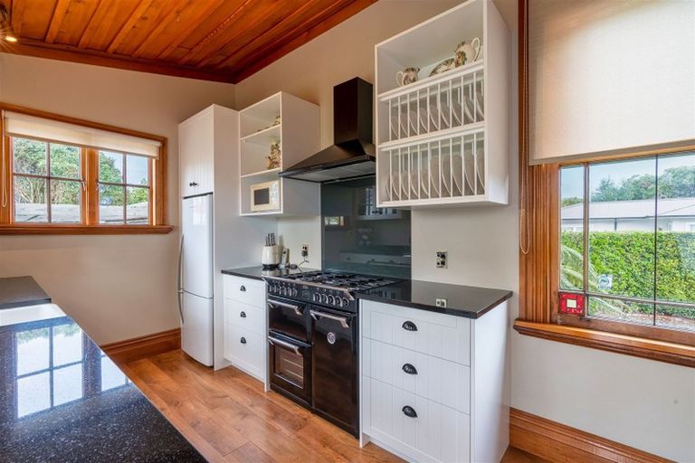 Photo of property in 204 Bartholomew Road, Levin, 5510