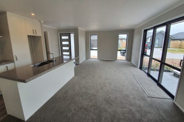 Photo of property in 5 Plate Lane, Papamoa, 3118