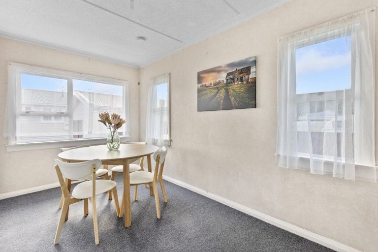 Photo of property in 40 Blake Street, Waitara, 4320