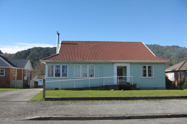 Photo of property in 49 Firth Street, Cobden, Greymouth, 7802