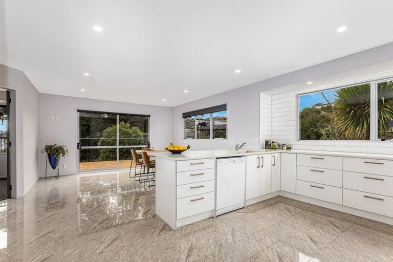 Photo of property in 30 Musket Lane, Whitby, Porirua, 5024