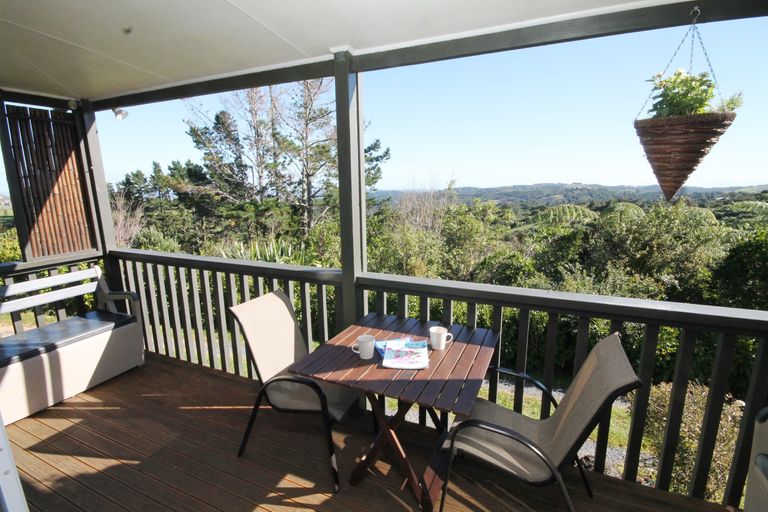Photo of property in 879 Ponga Road, Opaheke, Papakura, 2584
