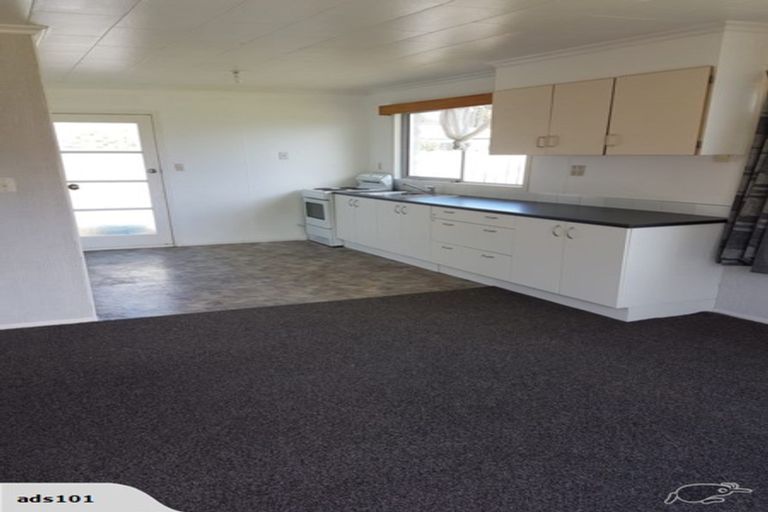 Photo of property in 30a Simons Street, Moturoa, New Plymouth, 4310