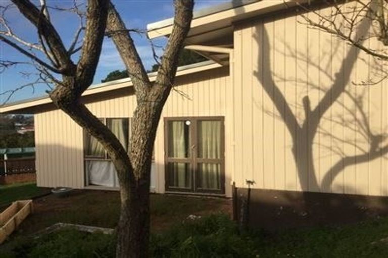 Photo of property in 57 Ocean View Road, Hillcrest, Auckland, 0627