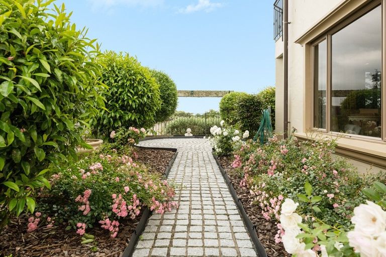 Photo of property in 16 Riddington Rise, Ohauiti, Tauranga, 3112