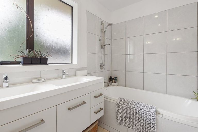 Photo of property in 23 Colman Avenue, Sockburn, Christchurch, 8042