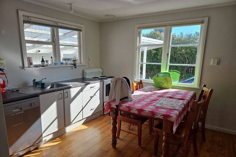 Photo of property in 2 Pinfold Avenue, Hamilton East, Hamilton, 3216