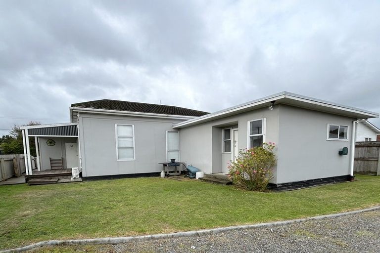 Photo of property in 139 Winchester Street, Levin, 5510
