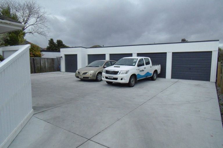 Photo of property in 4/28 Aikmans Road, Merivale, Christchurch, 8014