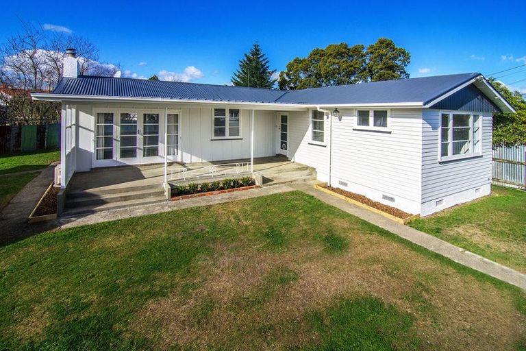 Photo of property in 15 Jones Place, Masterton, 5810