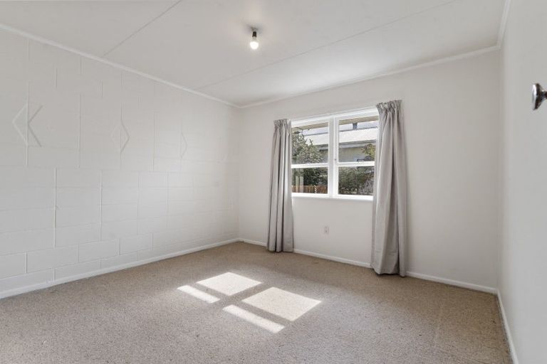 Photo of property in 4/6 Raglan Street, Lansdowne, Masterton, 5810