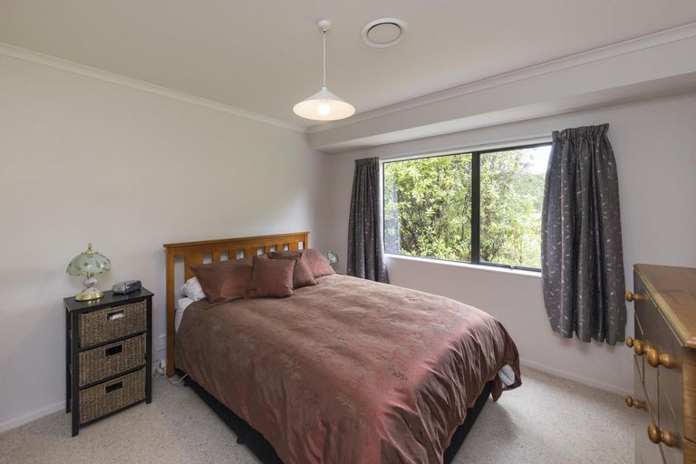 Photo of property in 234 Polson Hill Drive, Aokautere, Palmerston North, 4471