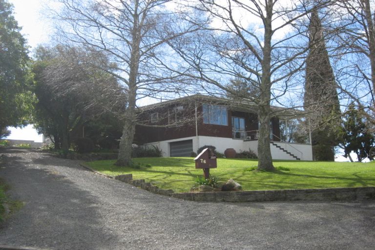 Photo of property in 76 Abbotsford Road, Waipawa, 4210