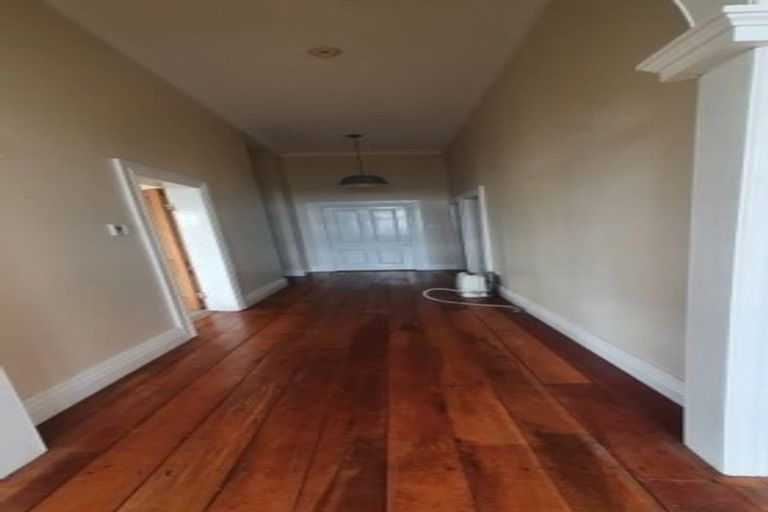 Photo of property in 7 Hipango Terrace, Durie Hill, Whanganui, 4500